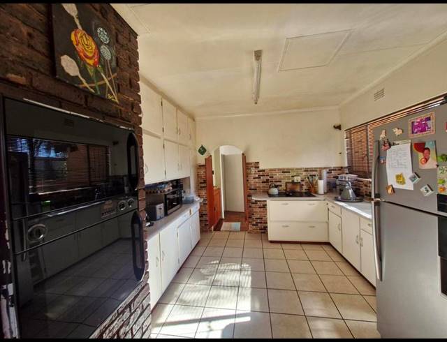 3 BEDROOM HOUSE FOR SALE IN BIRCH ACRES